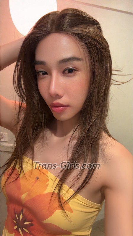 Olivia - Transsexual (Pre-op)