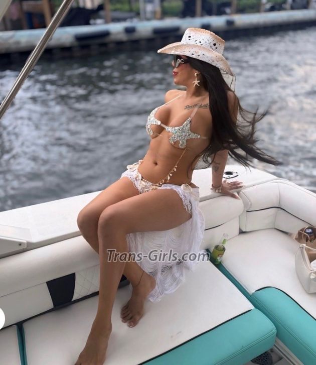VALE TOPPARTY - Transsexual (Pre-op)
