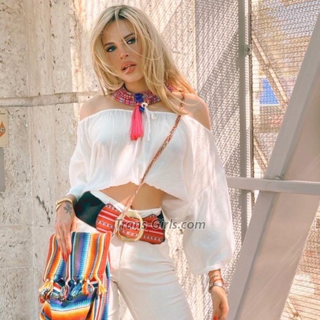 gia fit - Transsexual (Pre-op)