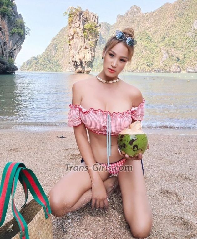 iris vers top - Transsexual (Pre-op)