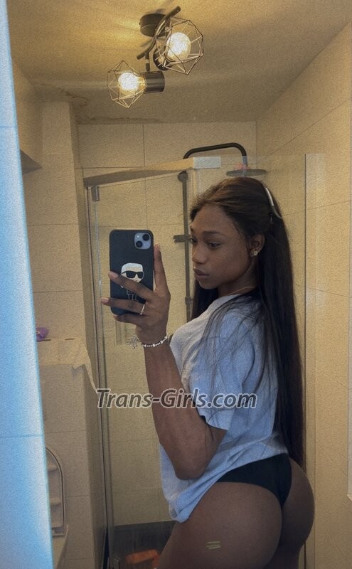 younghot10in - Transsexual (Pre-op)